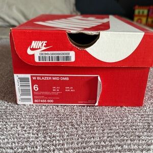 Nike Red W Blazer Mid DMB Box